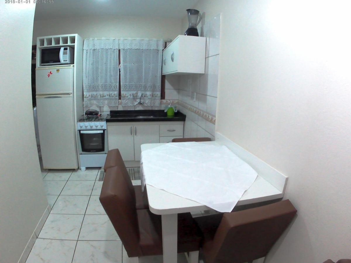 Apartamentos Bombinhas - 140 Metros Da Praia Esterno foto