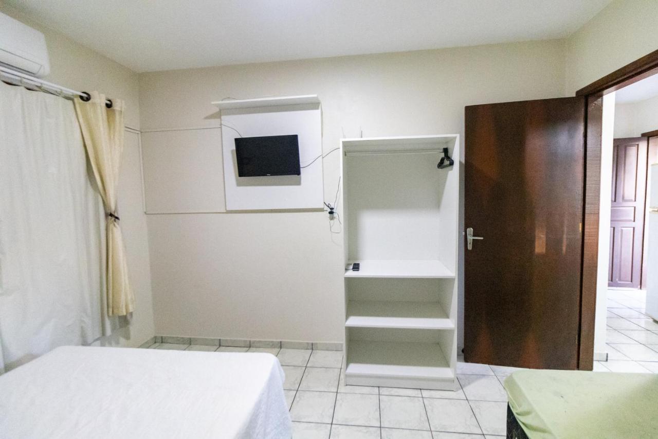 Apartamentos Bombinhas - 140 Metros Da Praia Esterno foto