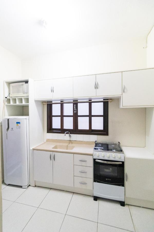 Apartamentos Bombinhas - 140 Metros Da Praia Esterno foto