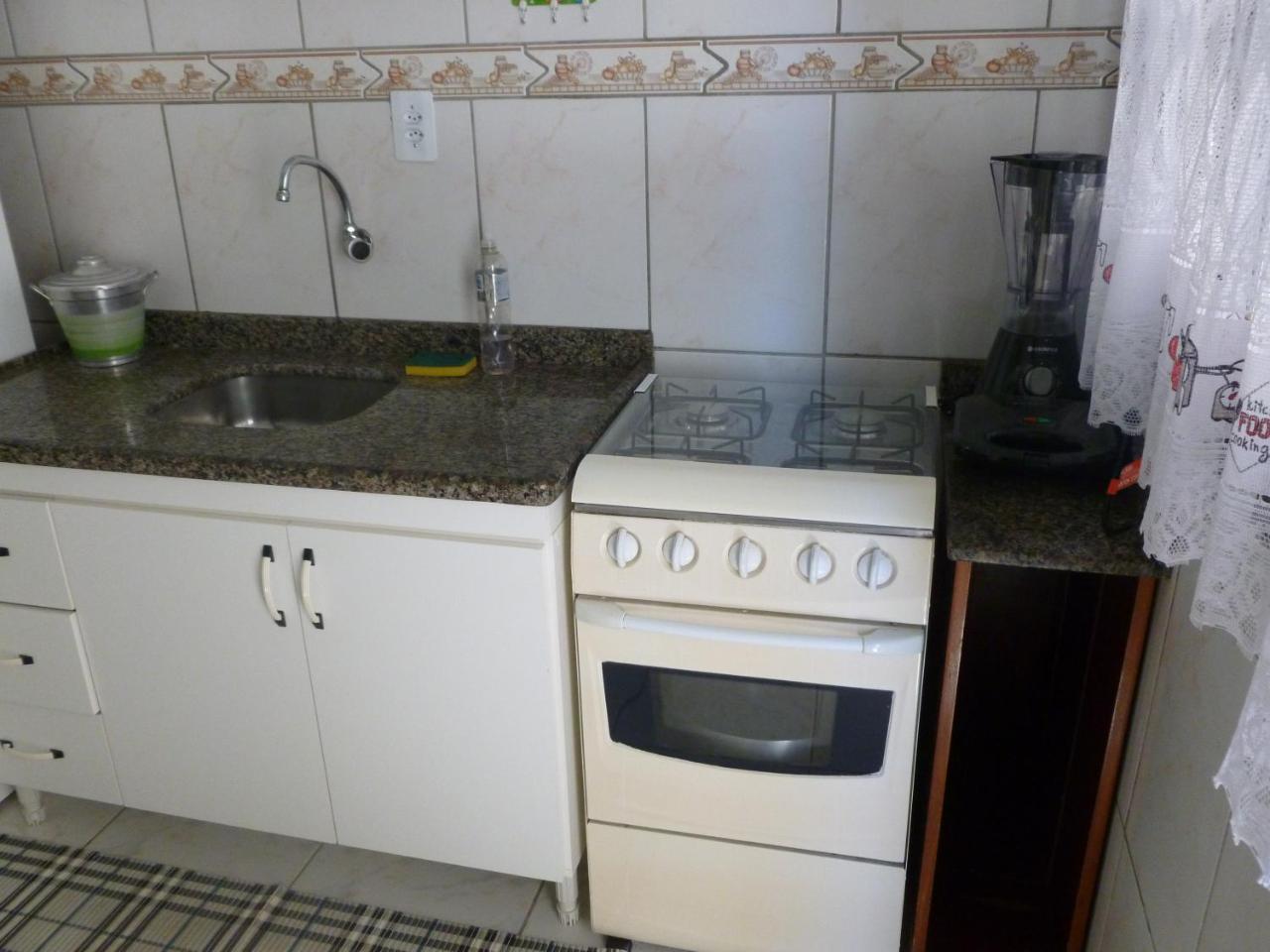 Apartamentos Bombinhas - 140 Metros Da Praia Esterno foto