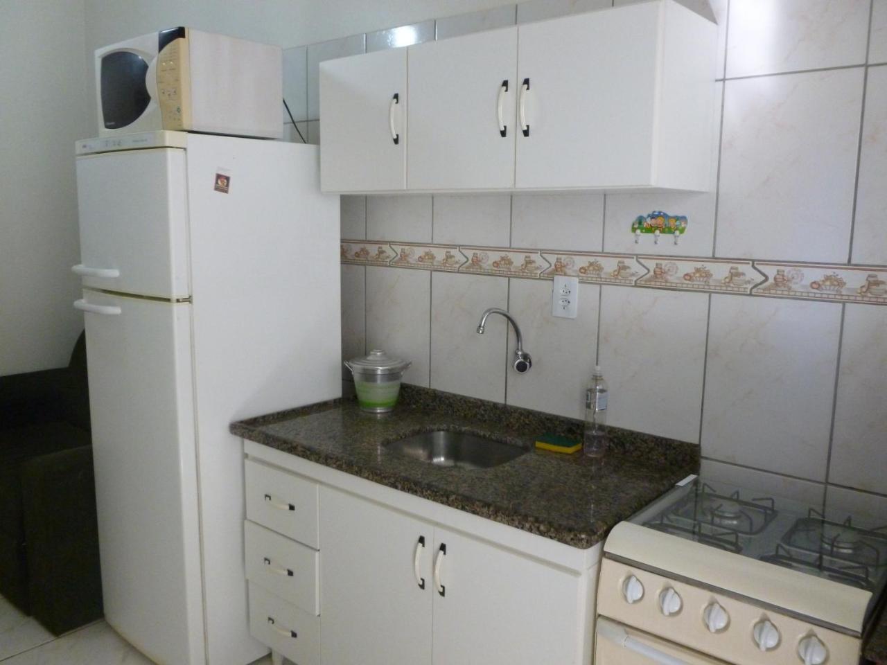Apartamentos Bombinhas - 140 Metros Da Praia Esterno foto