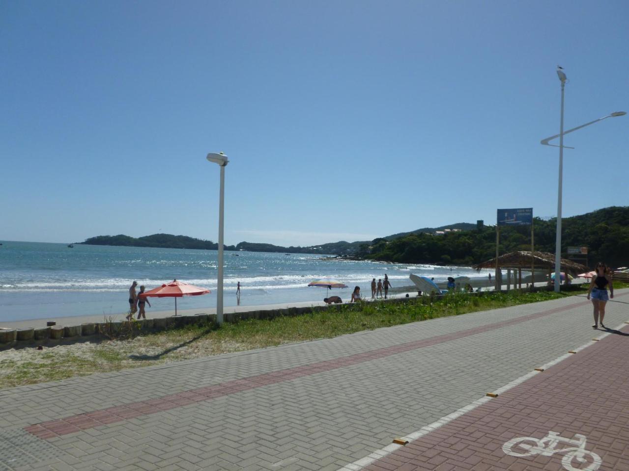 Apartamentos Bombinhas - 140 Metros Da Praia Esterno foto